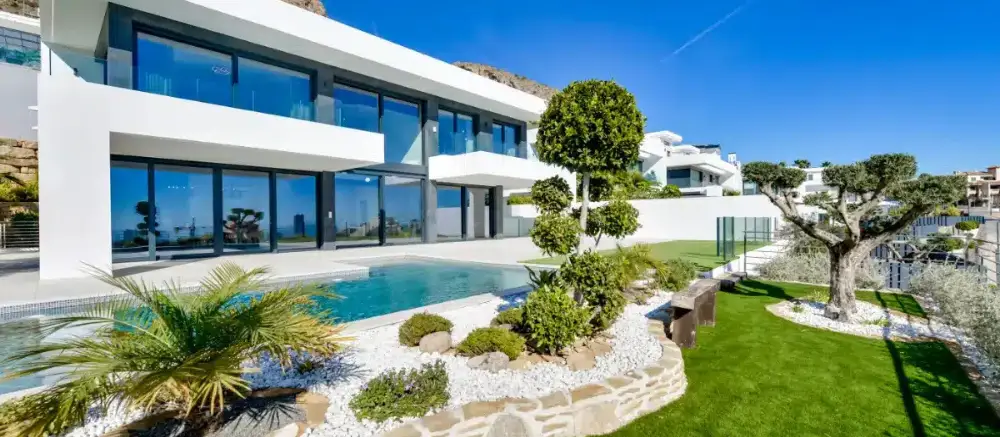 Cuánto cuesta contratar un arquitecto para construir una villa en la Costa Blanca
